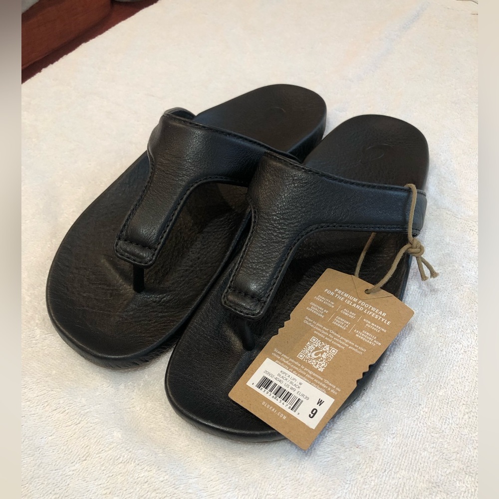 OluKai Black Women's Leather Toe-Post Sandals